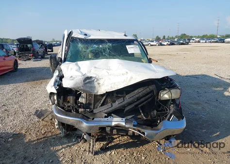 2005 GMC Sierra 2500Hd Slt from USA, damaged, VIN 1GTHK232X5F943779